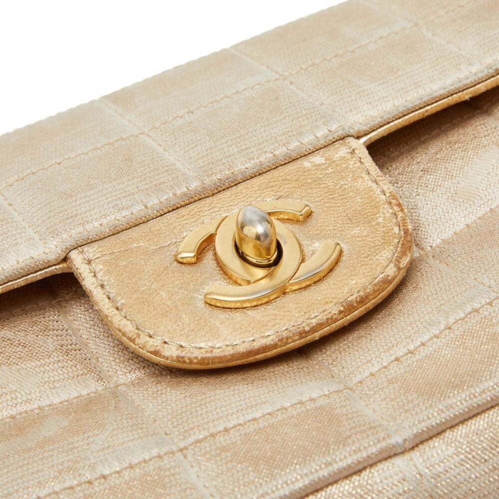 CHANEL Cream Leather Logo Shoulder Bag - Picture 8 of 14